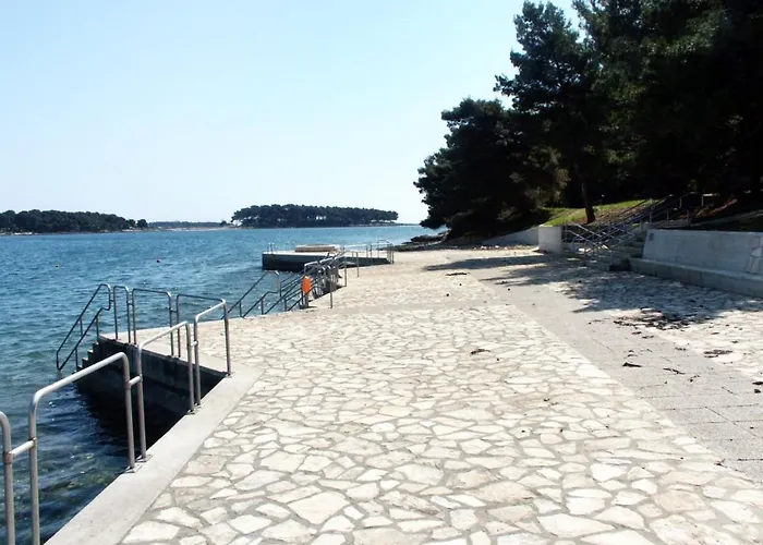 House With A Parking Space Premantura, Medulin - 22760 度假居 *