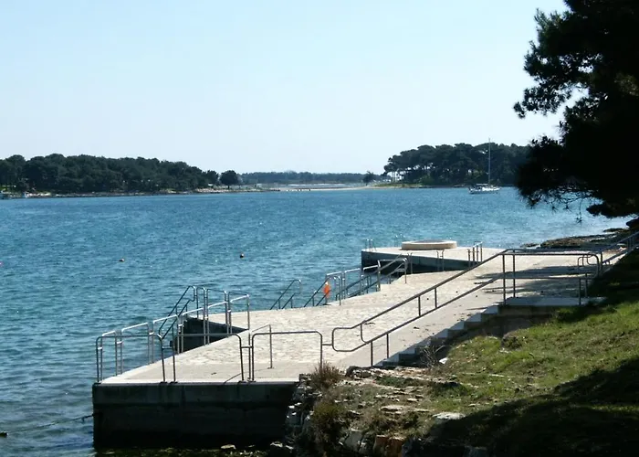 度假居 House With A Parking Space Premantura, Medulin - 22760 *