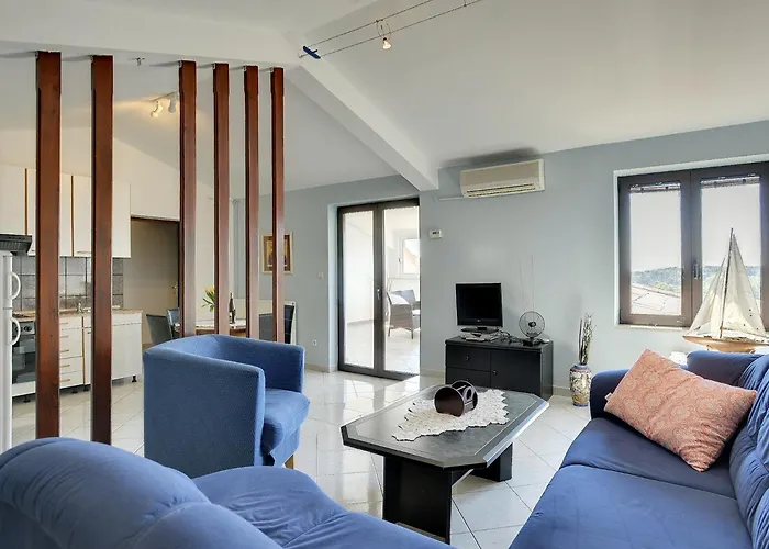 度假居 House With A Parking Space Premantura, Medulin - 22760 普拉