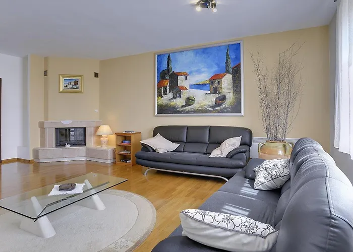 House With A Parking Space Premantura, Medulin - 22760 度假居 普拉